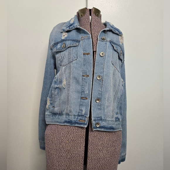 Ci Sono Jackets & Blazers - Women's Ci Sono Distressed Denim Jacket Size Large